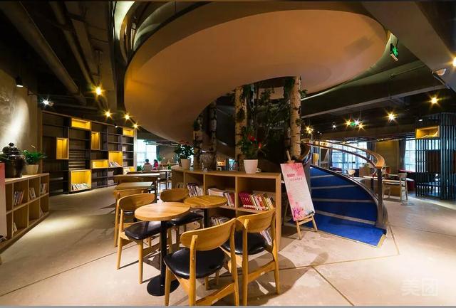 黑珍珠一钻雪蟹宴、谢霆锋爱吃的网红甜品……11月新店榜来了！