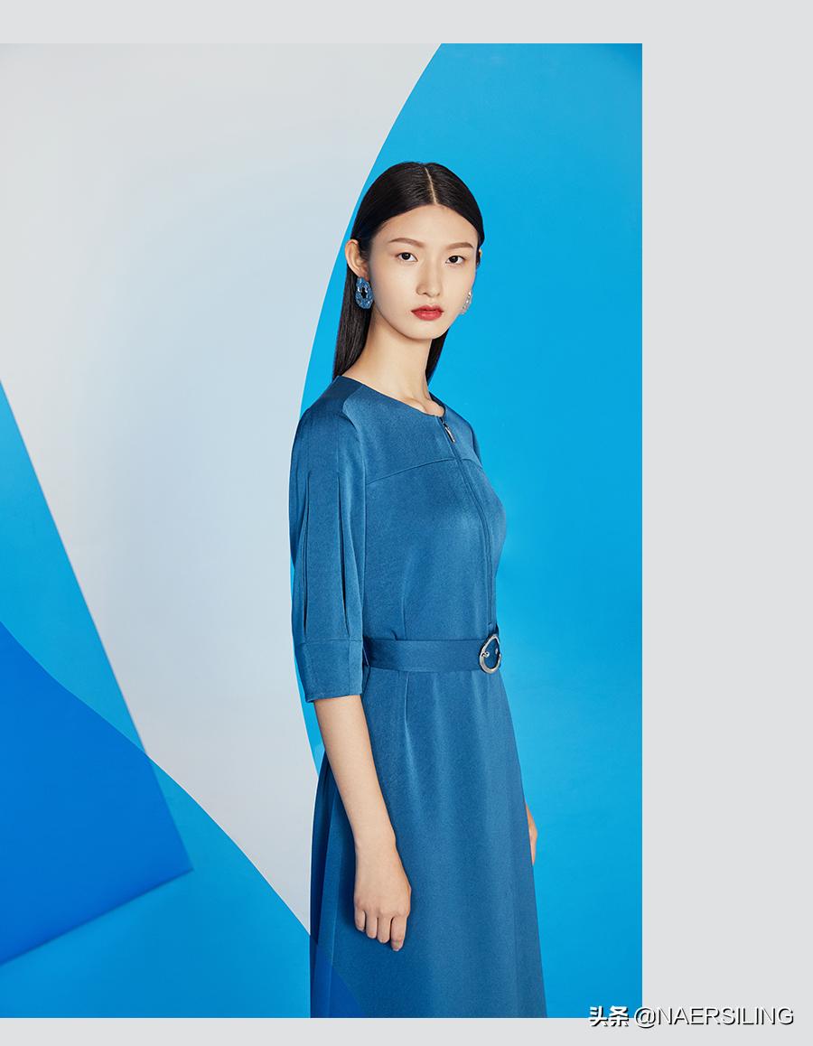 刚入职办公室职场穿搭,办公职场穿搭