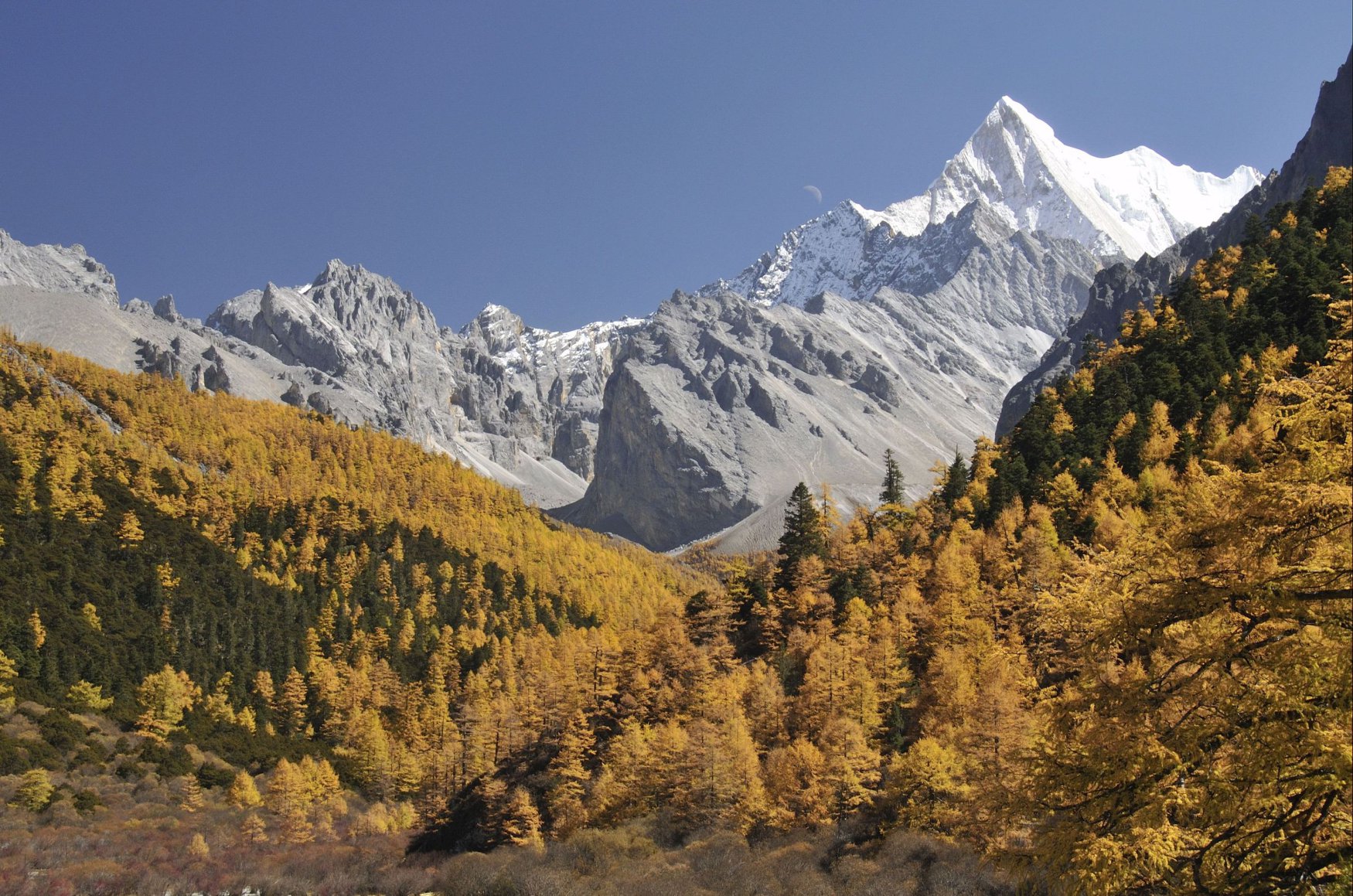 藏民朝拜圣山,西藏圣山藏民