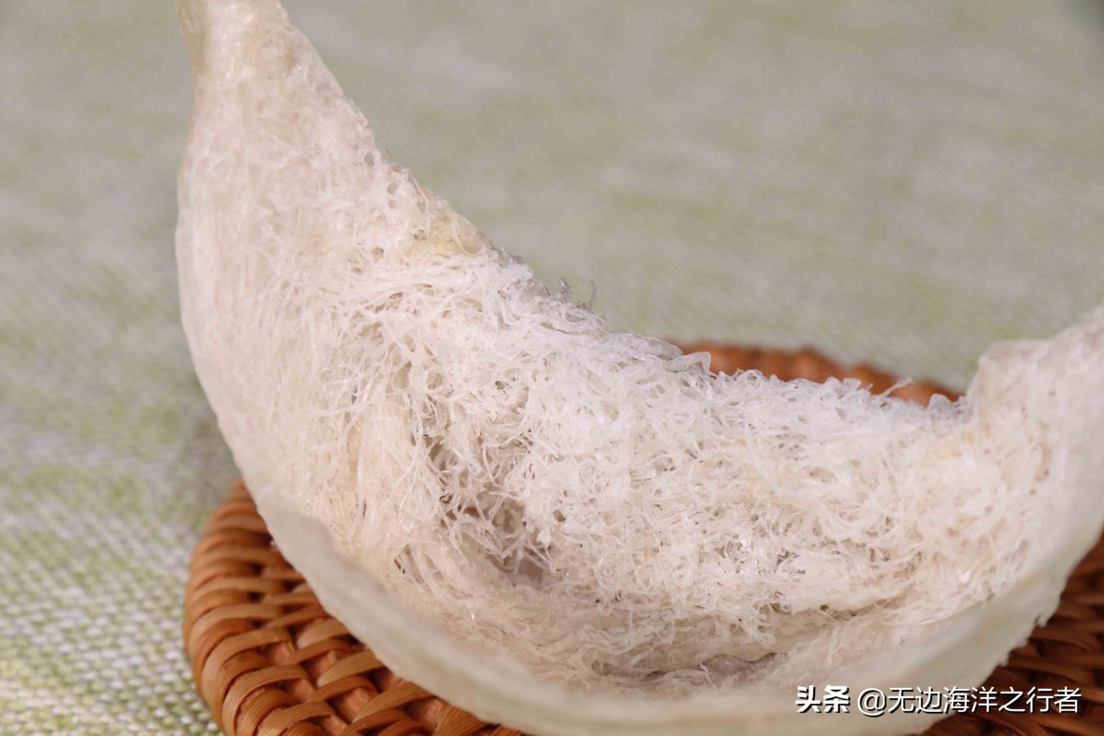 真燕窝和假燕窝的区别、如何辨别燕窝真假？