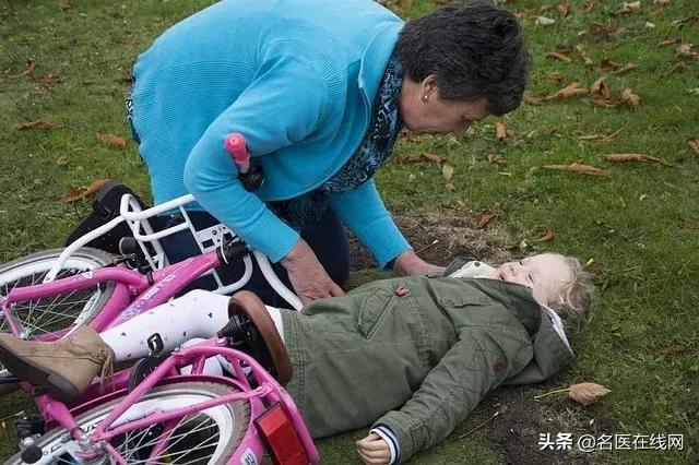 癫痫发作后头疼想吐怎么缓解,如何缓解癫痫发作症状