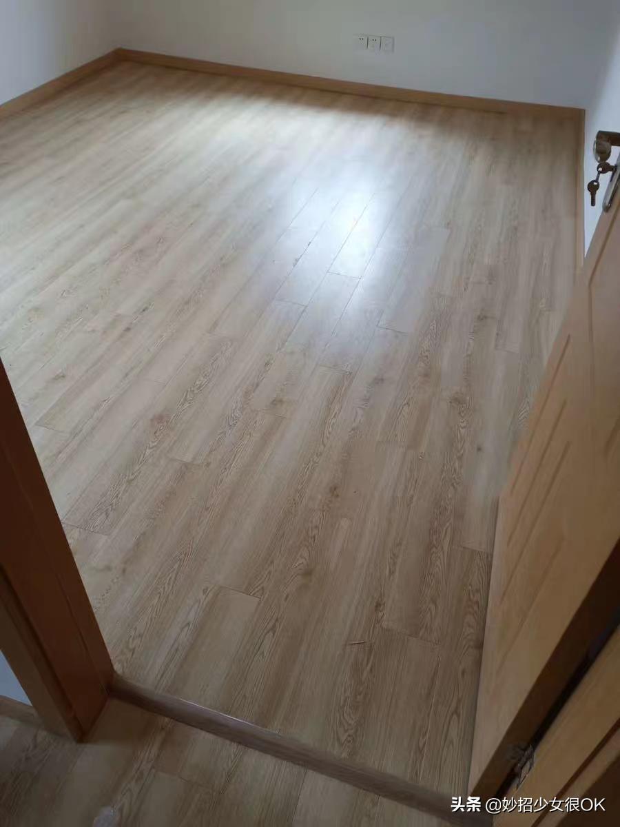 屋内地面返潮发霉怎么解决,屋内地面返潮潮湿怎么处理