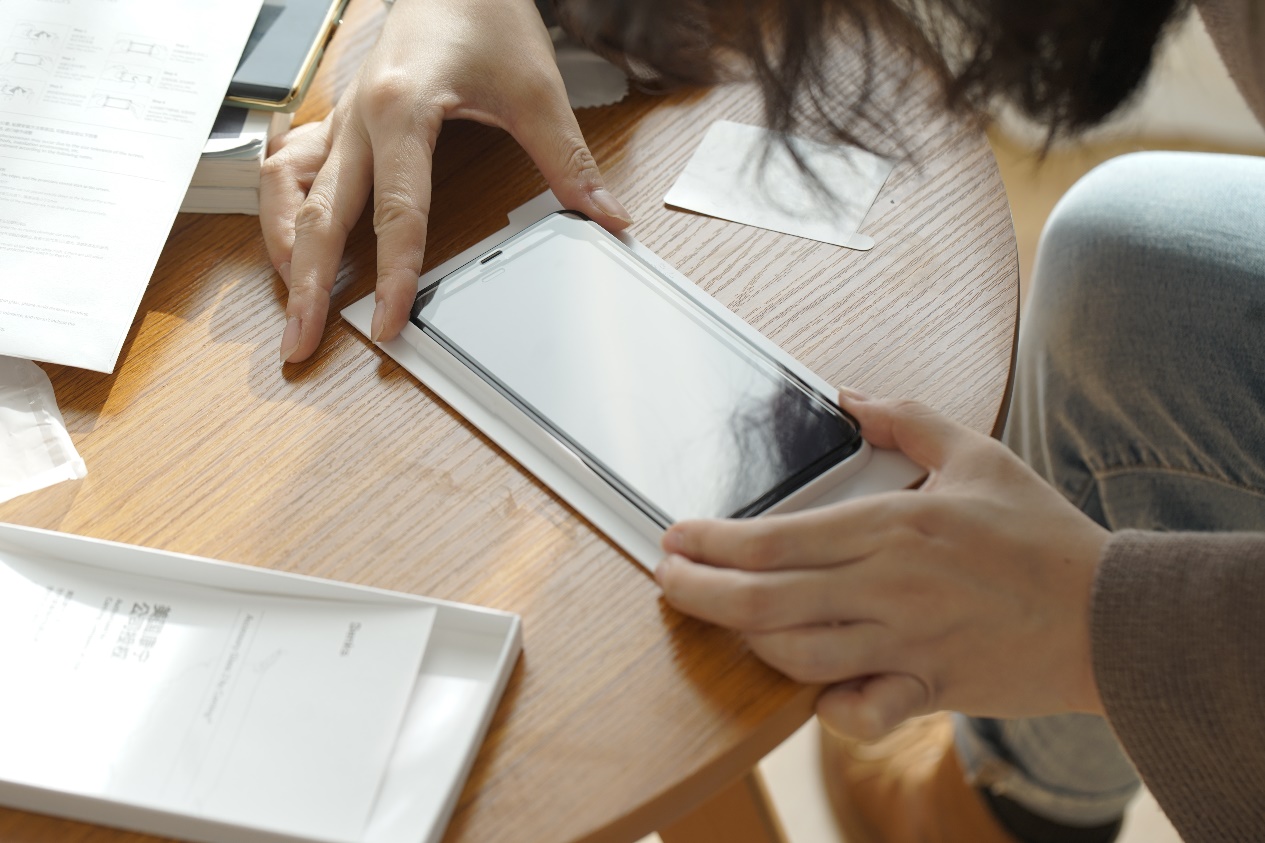 苹果15promax邦克仕康宁钢化膜,iphone15promax邦克仕康宁膜