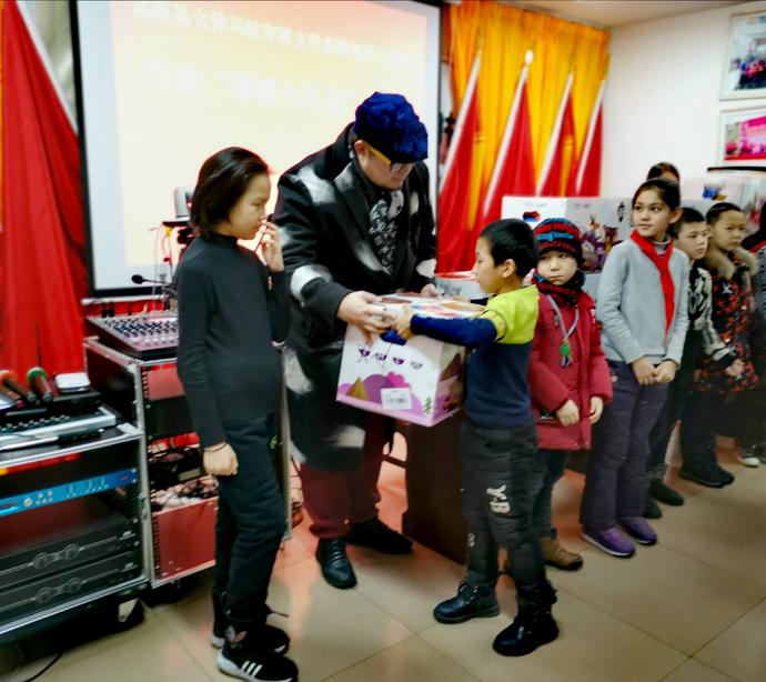 王洋获奖视频,新疆知名歌手王洋