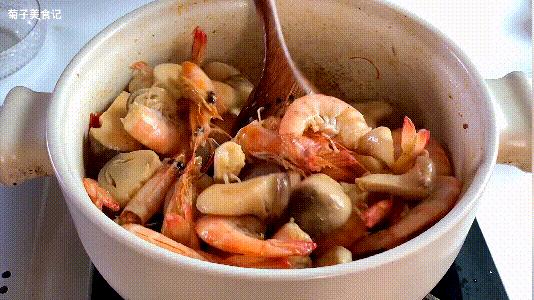 一碗冬阴功海鲜汤,厨师教你冬阴功汤最正宗做法