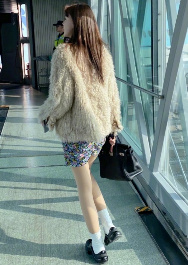 韩安冉现在的身材,韩安冉复出直播