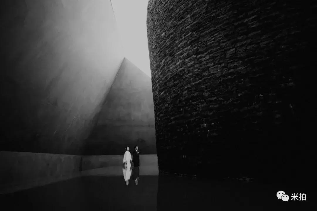 2018年最漂亮的缎面婚纱图片,十大婚纱摄影排行图片欣赏