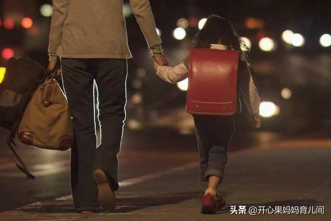 越听话的孩子越容易走向极端,听话与不听话的孩子哪个聪明