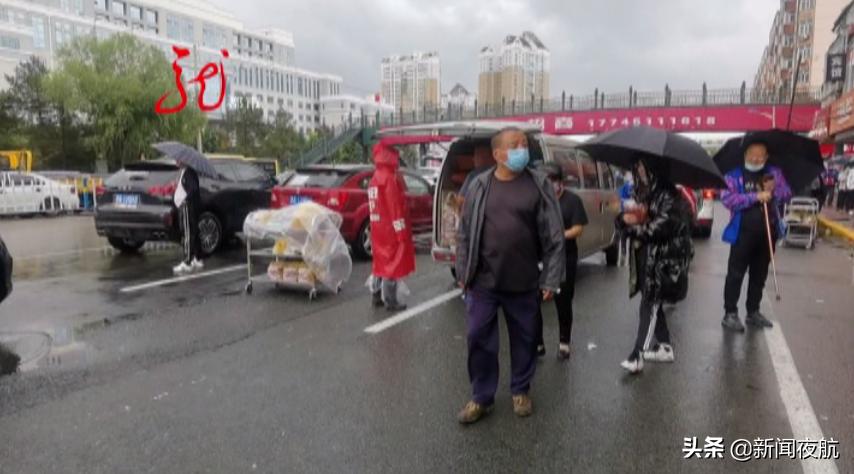 占用机动车道摆摊处罚,占用车道卖东西怎么处罚