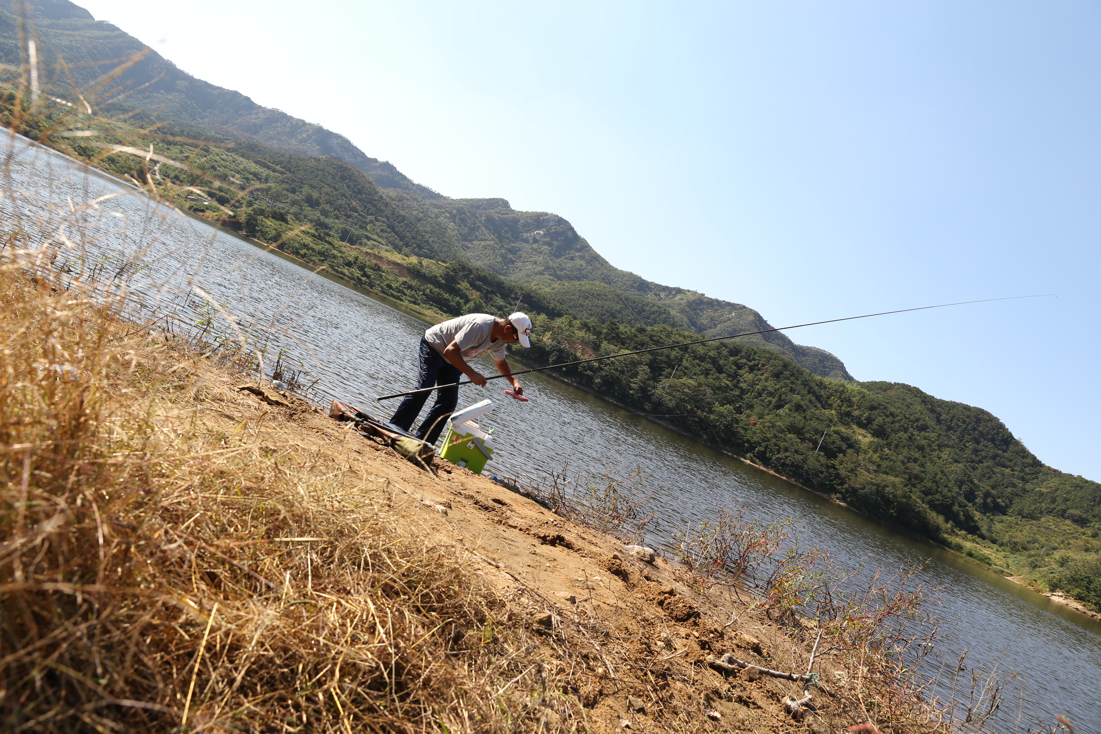抛竿怎么抛饵不会掉呢,记住这六点合理避坑