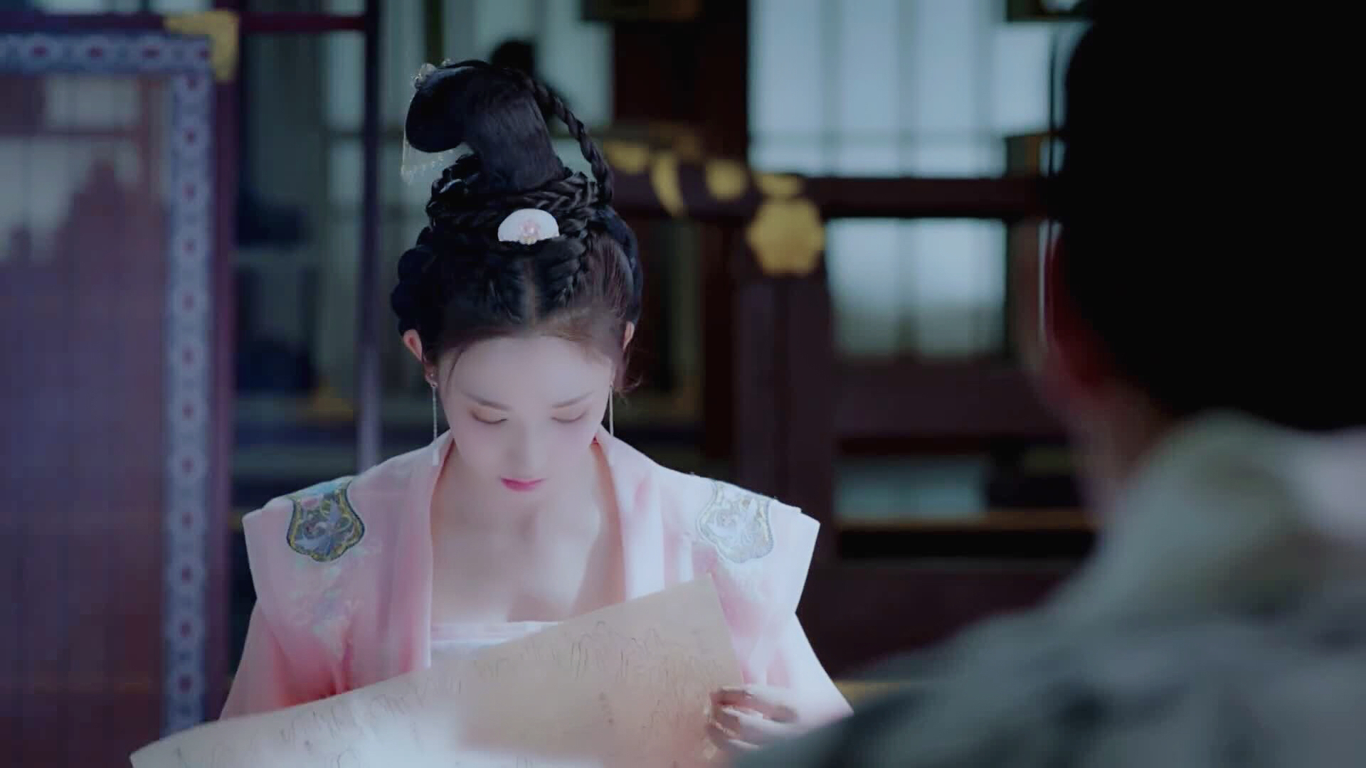 武则天盘发发型教程,武则天盘发造型图片