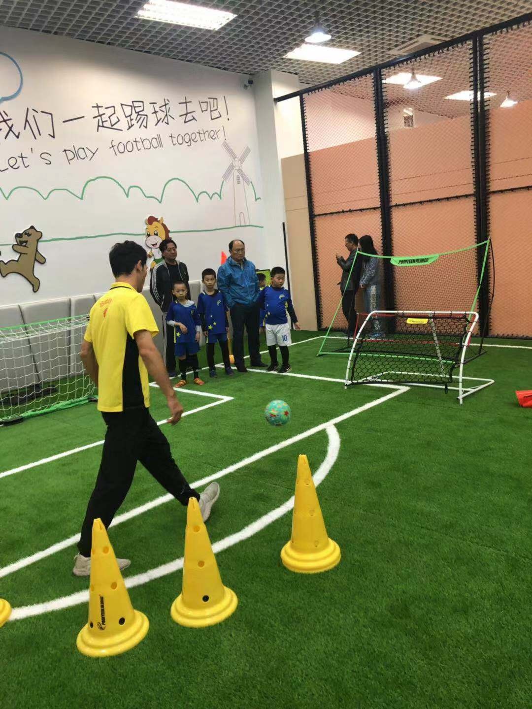 2019哈咘哈咘“小足球开启大梦想”福州市亲子嘉年华活动成功举办