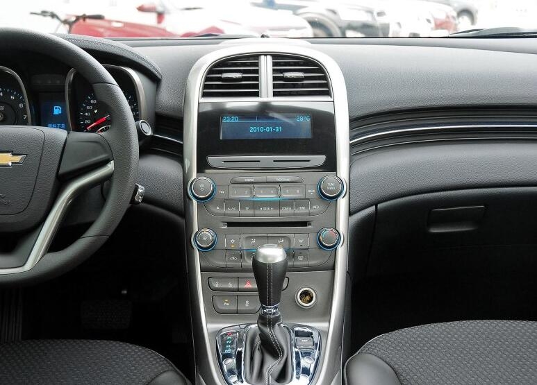 空间最大的10多万的轿车,15万公里的迈锐宝值得买吗