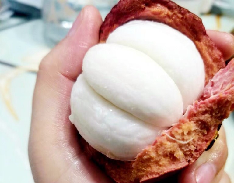 山竹里面是黄的能吃吗,山竹里面流黄浆还能吃吗