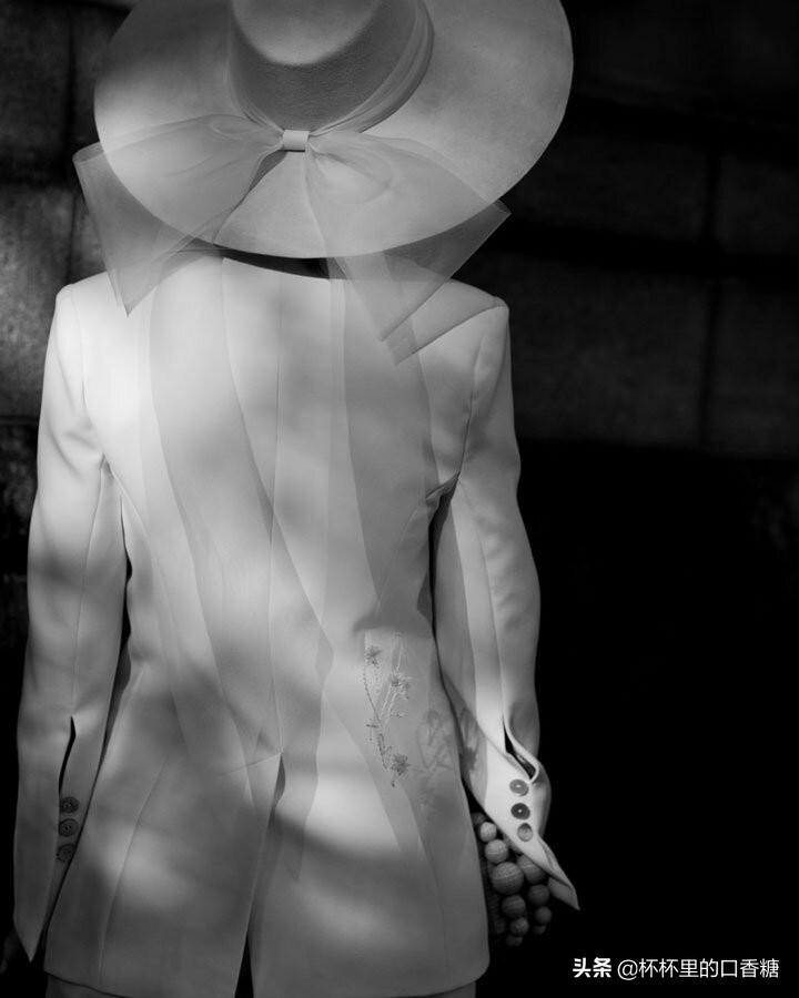 浪漫唯美顶上装饰，让澳头饰品牌ChristieMillinery伴你走向幸福