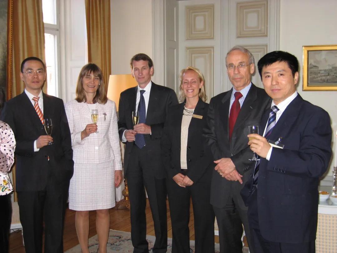 蓝鹏律师事务所明星案件,蓝鹏成都律师事务所怎么样