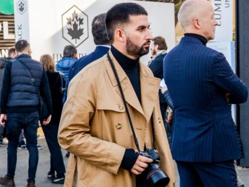 郭敬明为何叫小金人,郭敬明穿大衣完整视频