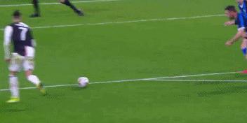 c罗这几年受到太多质疑,c罗被嘲笑获得金球