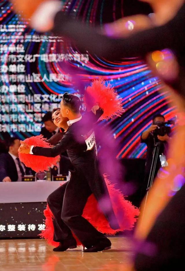 家门口看精彩大戏,家门口精彩演出