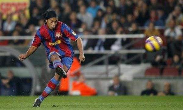 足球精灵小罗过人集锦,永远的足球精灵