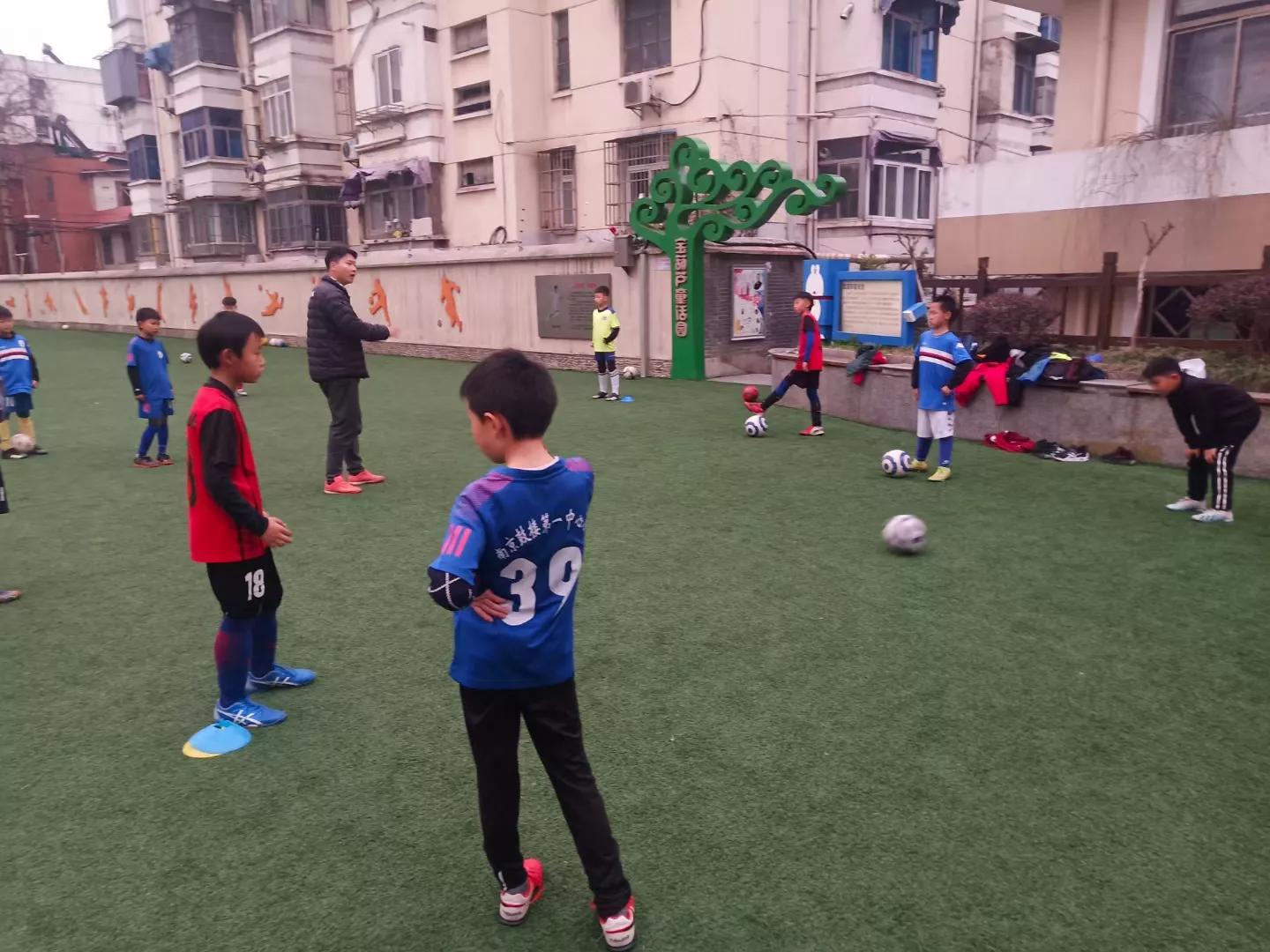 大学足球可能就是普通人接触到最美好的足球