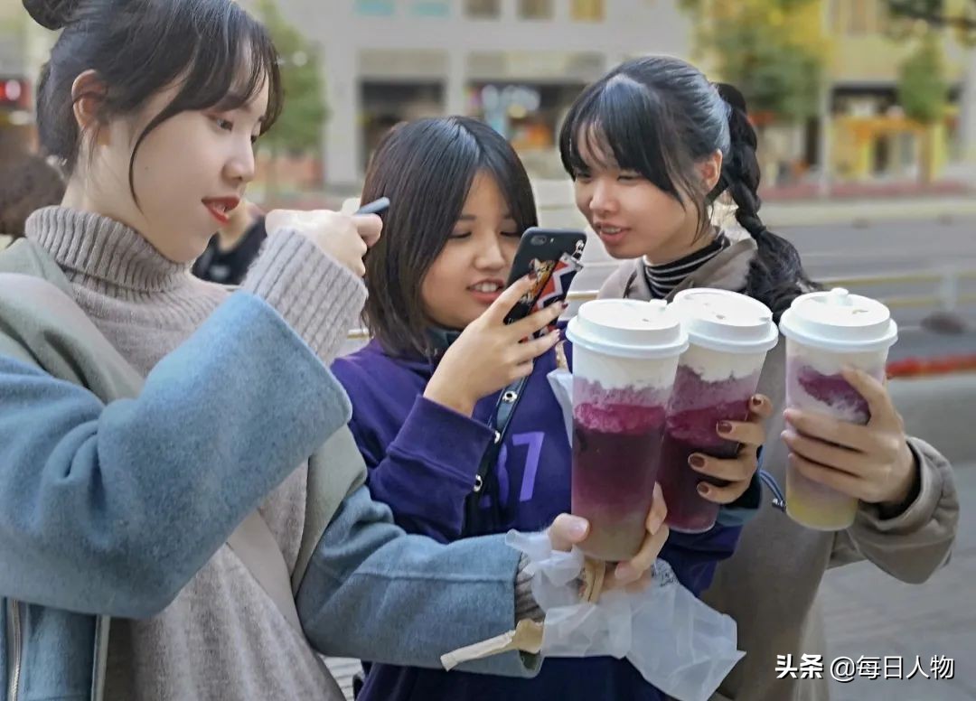 许留山齐名甜品店,许留山芒果甜品