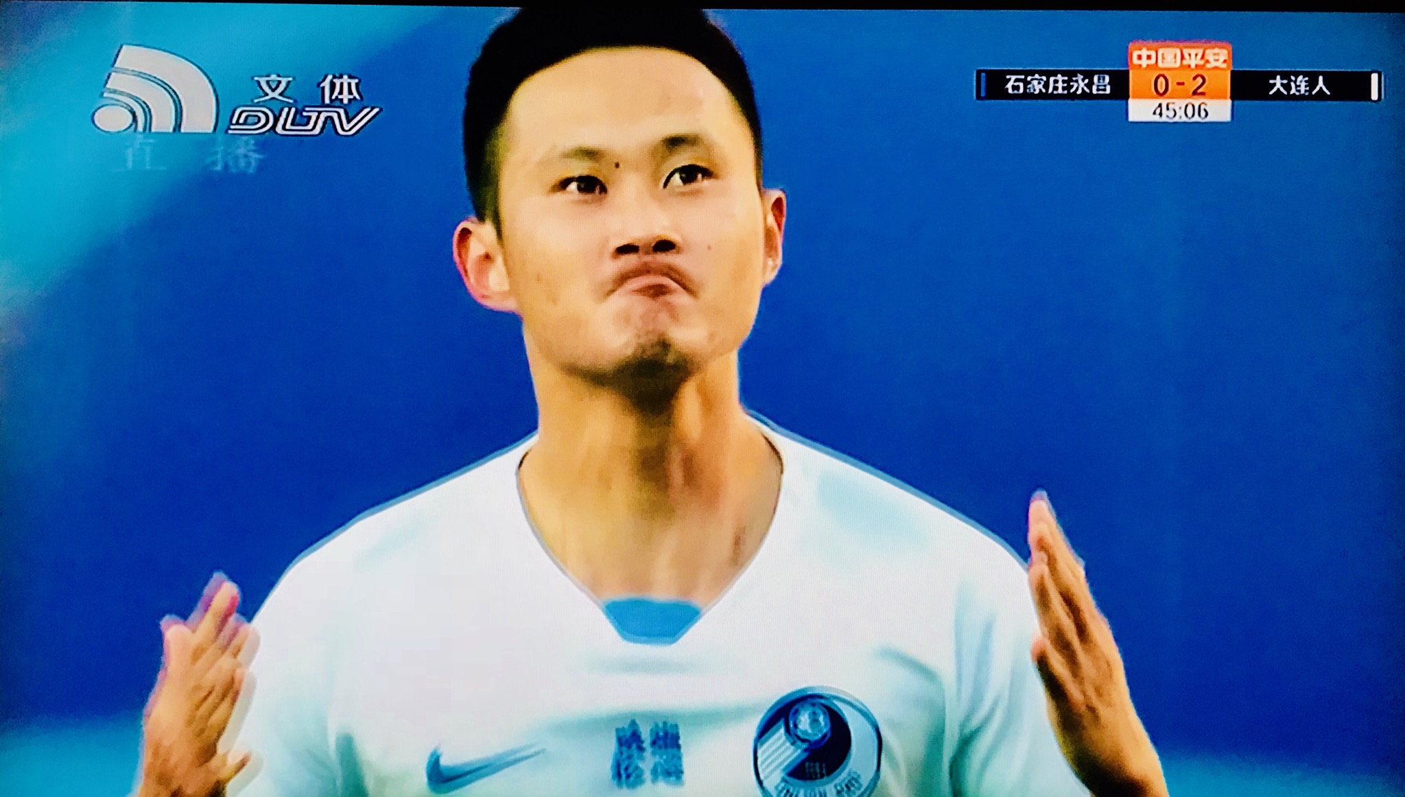 大连人2-1逆转申花斩4连胜,大连人与石家庄永昌比赛