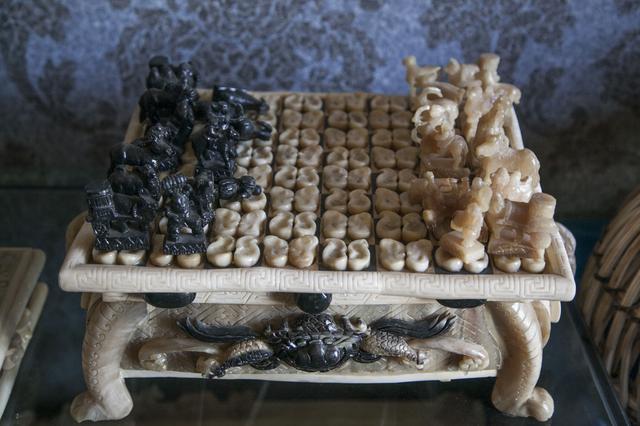 用骨头拼成的工艺品,用骨头做的蒙古艺术