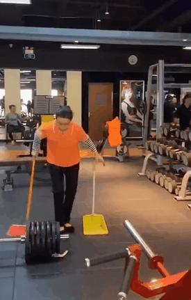 最强健身房扫地僧,健身房扫地僧