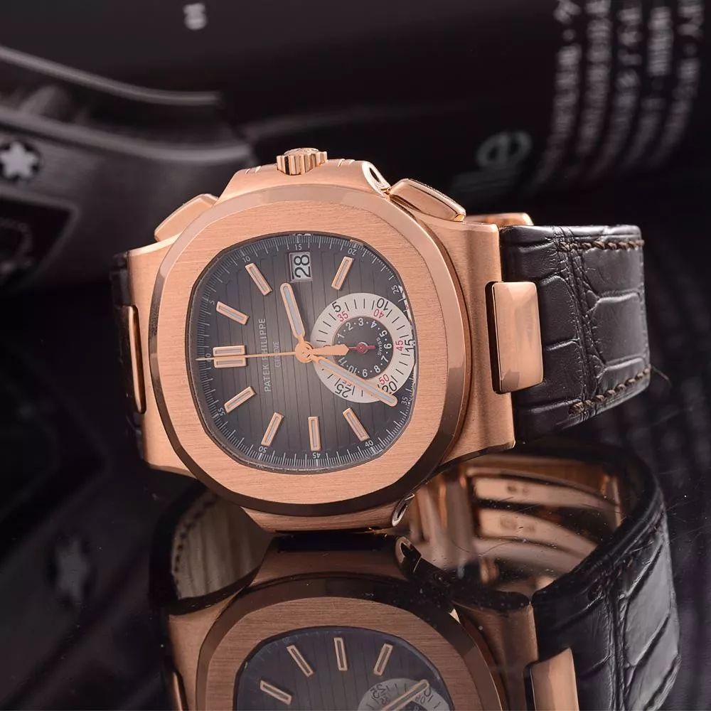 曾经饱受诟病的金色如今却成为最时尚流行的保护色