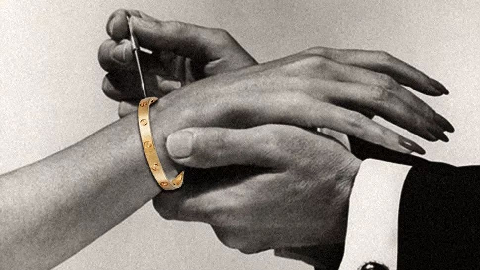 cartier手镯旧版,cartier手镯在国内和国外的价格