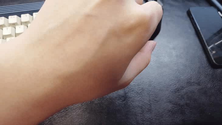 颈部按摩仪物理的和电击的哪个好,电击疗法按摩仪