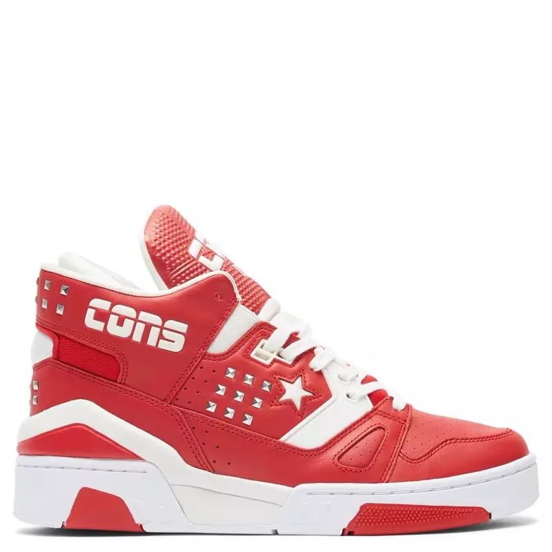 欧阳娜娜穿匡威经典款,匡威高帮帆布鞋欧阳娜娜