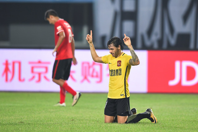 广州恒大外援保利尼奥打什么位置,恒大巴西外援保利尼奥