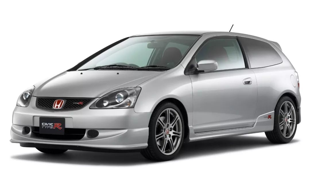 这台思域当年售价比雅阁还贵，如今车友为情怀将其收入囊中