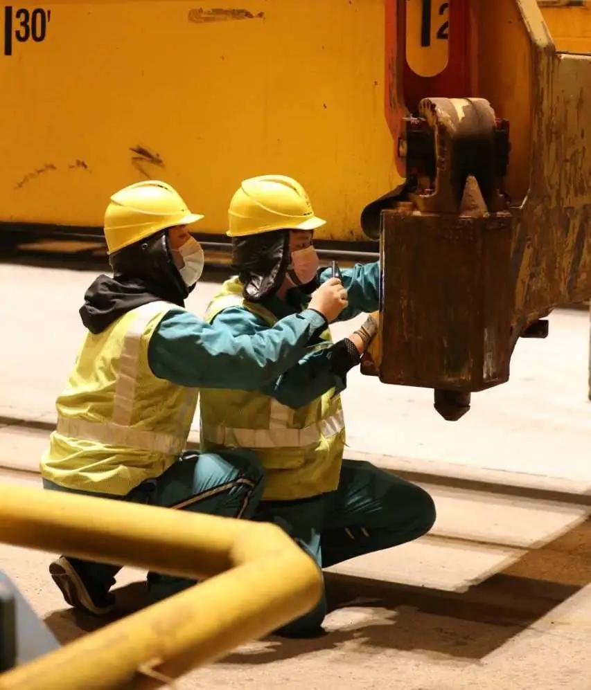 你了解夜班吗？快来看山东港口日照港集发公司运维工程师的夜班日常