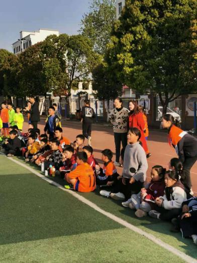 淮滨足球比赛小学生,淮滨县实验学校足球比赛