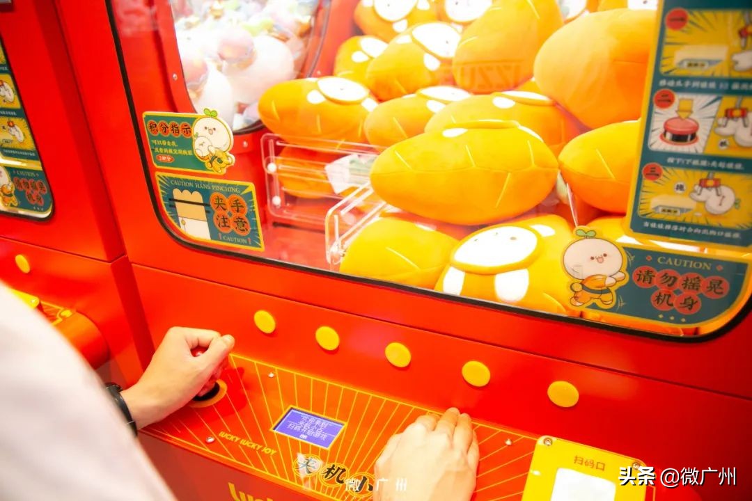 广州正版夹娃娃,抓正版迪士尼娃娃的店在哪里