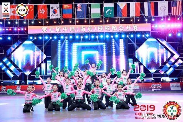 超厉害！芳草园小学这群娃摘得全国双料冠军