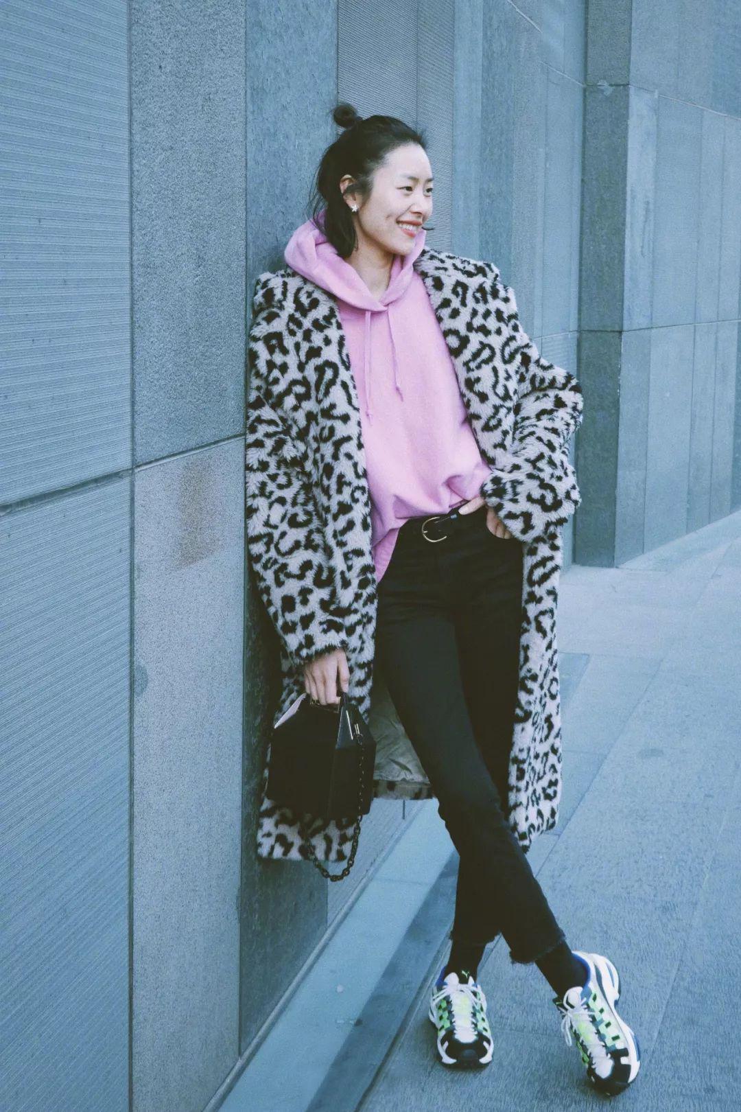 冬天如何穿得又保暖又好看,冬季怎么穿最暖和有层次感