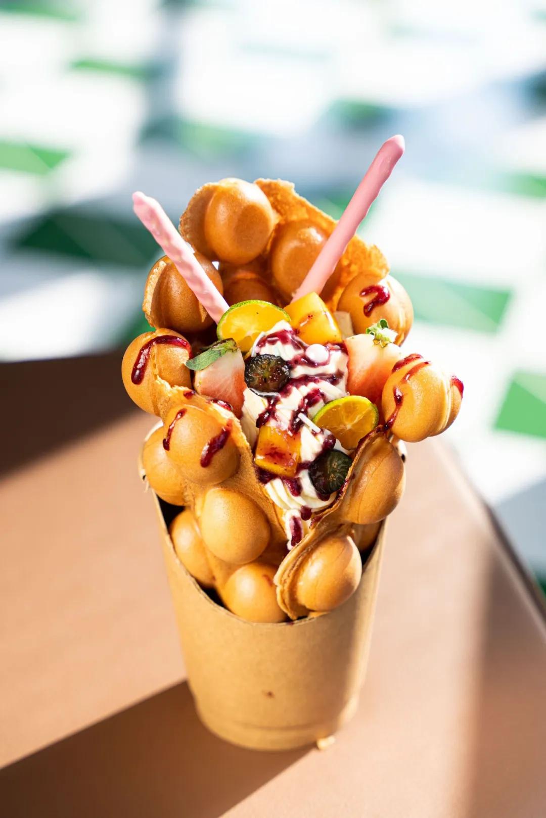 日夜不同科技感，春节潮玩创新方