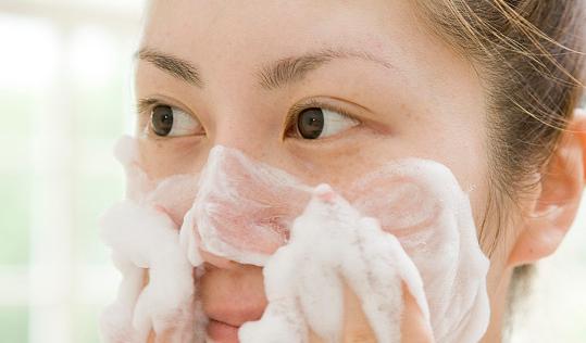 净化肌肤泡泡面膜,泡泡清洁补水保湿的泡泡面膜