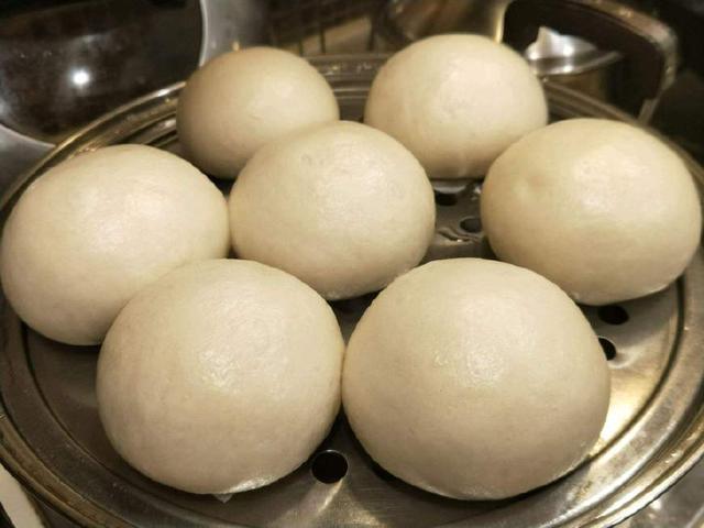 蒸馒头时切忌直接放酵母,蒸馒头千万不要加泡打粉