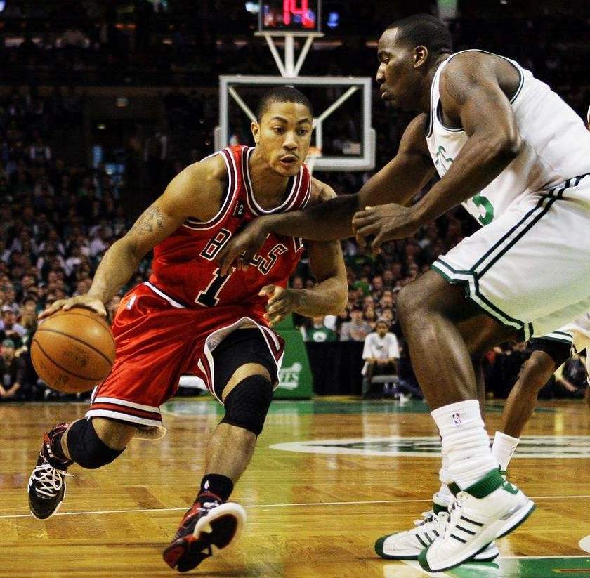 罗斯梦回巅峰时穿的什么鞋,罗斯取得mvp穿的是什么球鞋