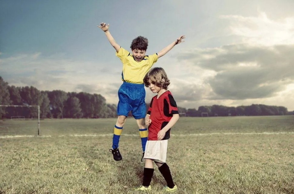 足球搞笑名场面,足球反歧视名场面