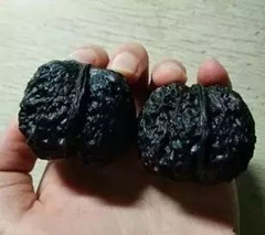 文玩核桃阴皮与反油的区别,文玩核桃反油了怎么办