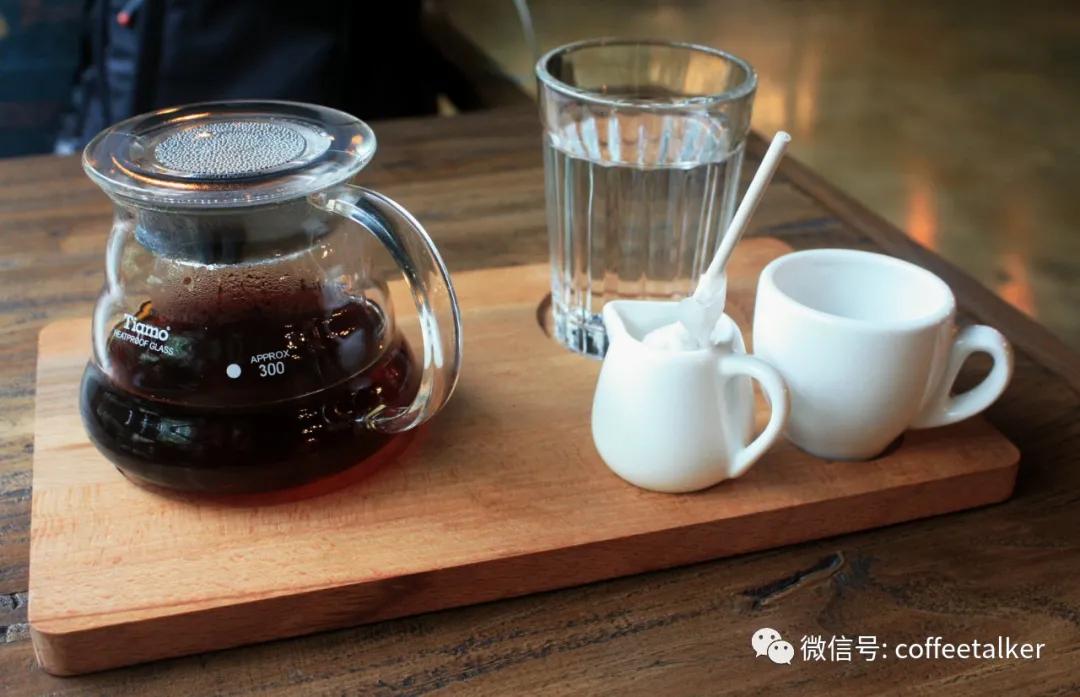 手冲咖啡20g冲水比例多少,一杯手冲咖啡的咖啡含量是多少