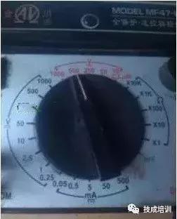 怎么用万用表测量三相电漏电,三相电用万用表测量线路好坏