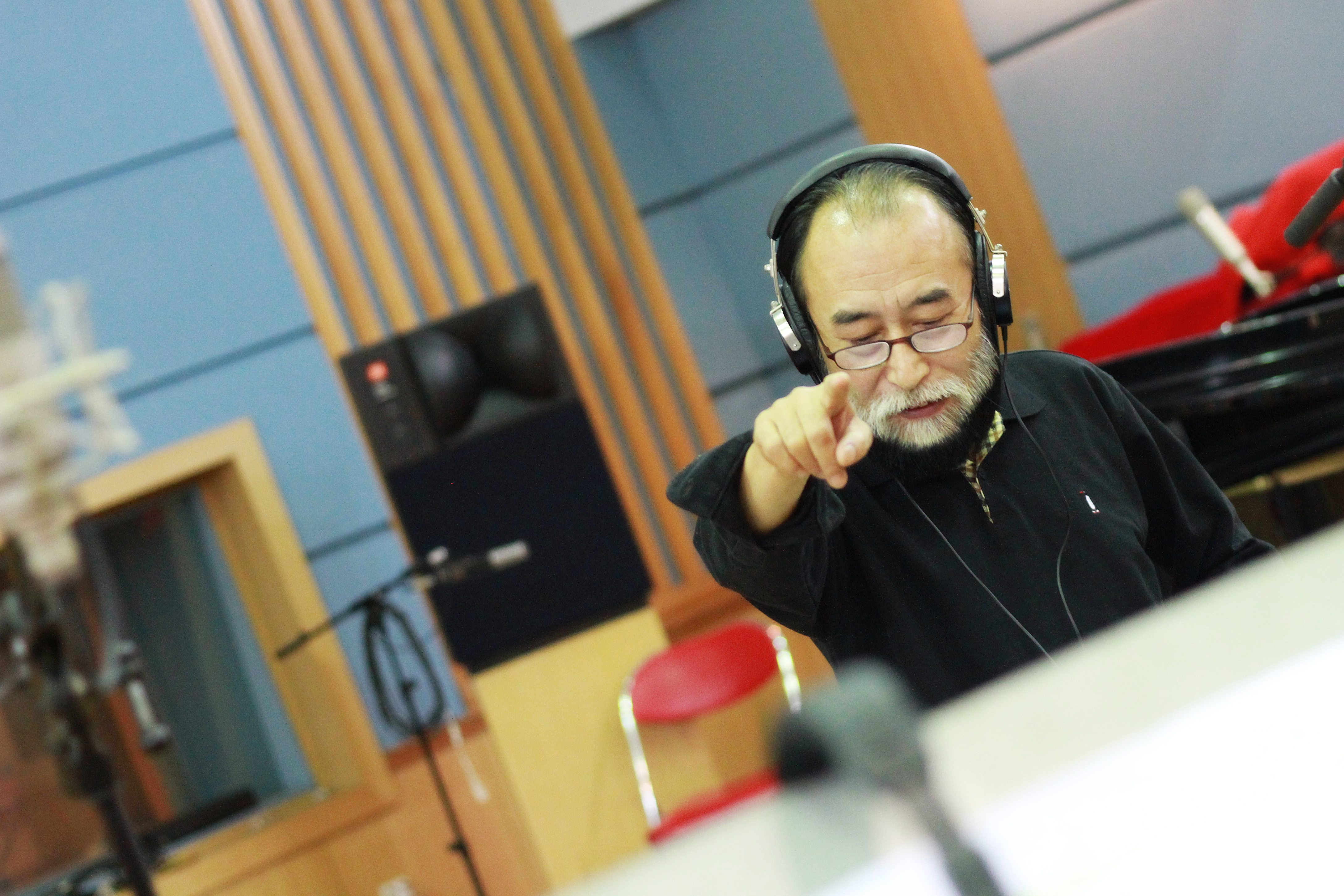 冯骥才珍珠鸟原文朗读,冯骥才作品珍珠鸟学习朗读