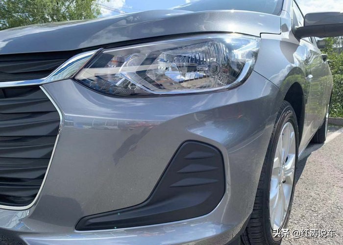 雪佛兰科沃兹优点和缺点,雪佛兰科沃兹最新款顶配四缸新车